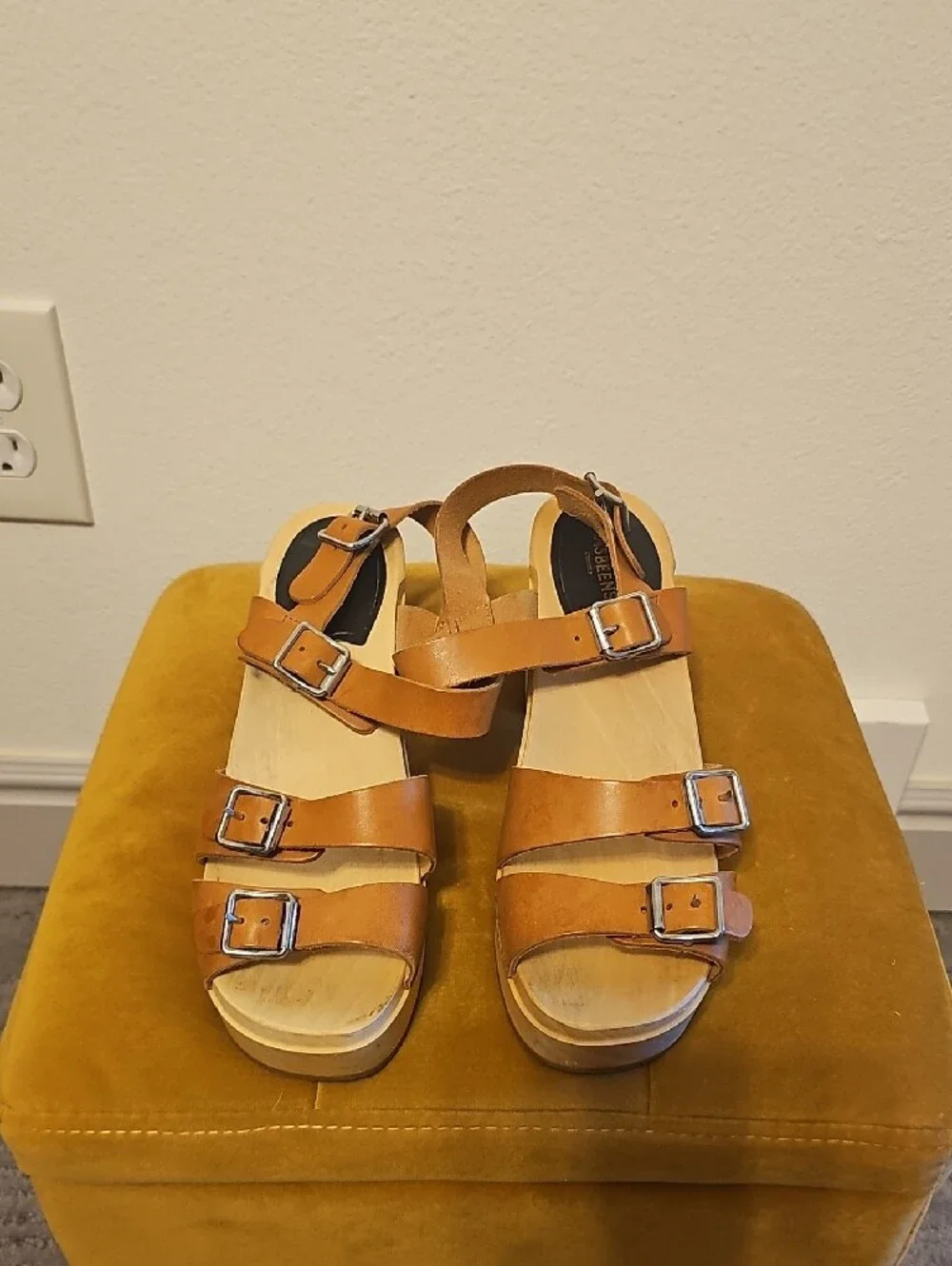 ●●SWEDISH HASBEENS TAN CLOG SANDALS SIZE EU40 US9.5-10 NWOB●●